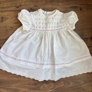 VTG Polly Flinders SZ T3 White Dress Purple Ribbon Eyelet Detail Pleats Adorable